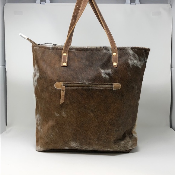 Cowhide Front Pocket Tote - Picture 3 of 7